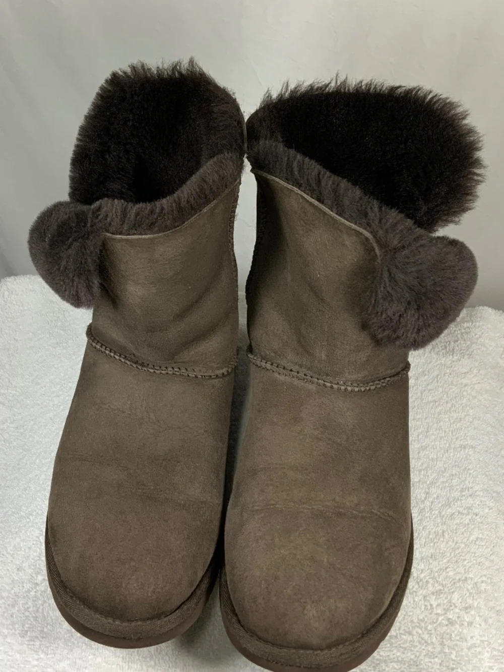 UGG Brown Baily Button Boot - Size 8